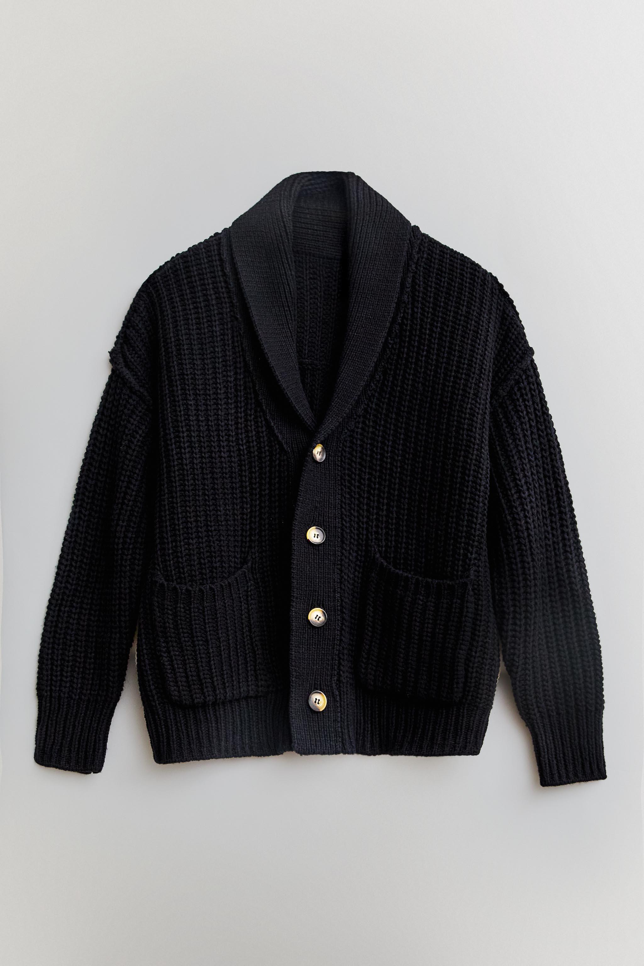 KNIT CARDIGAN